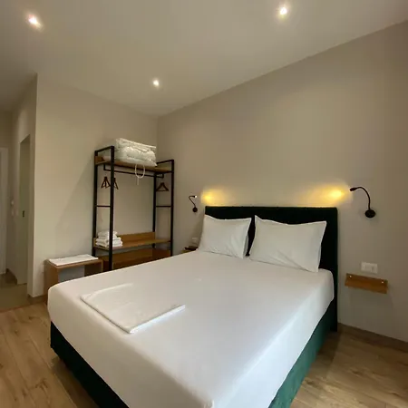 Merly Hotel